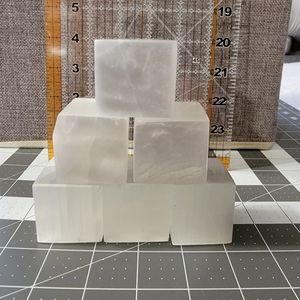 Selenite cubes